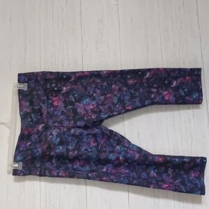 Avia Pattern Crop Leggings